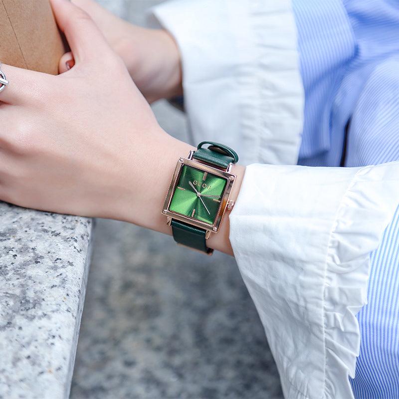 Retro Simple Waterproof Fashion Women's Watch - Aaryan Malik اريان مالك