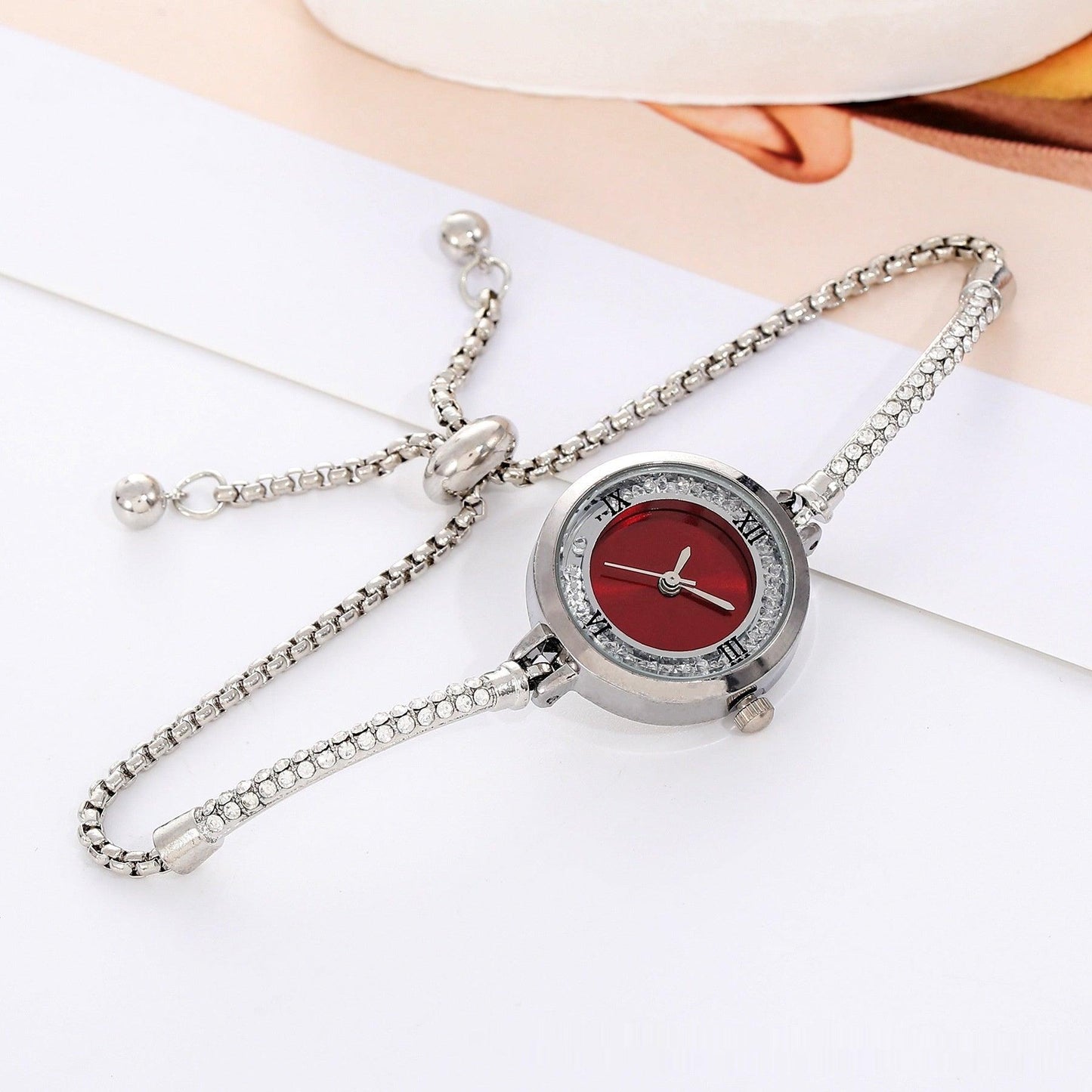 Fashion Diamond Round Women's Quartz Watch - Aaryan Malik اريان مالك