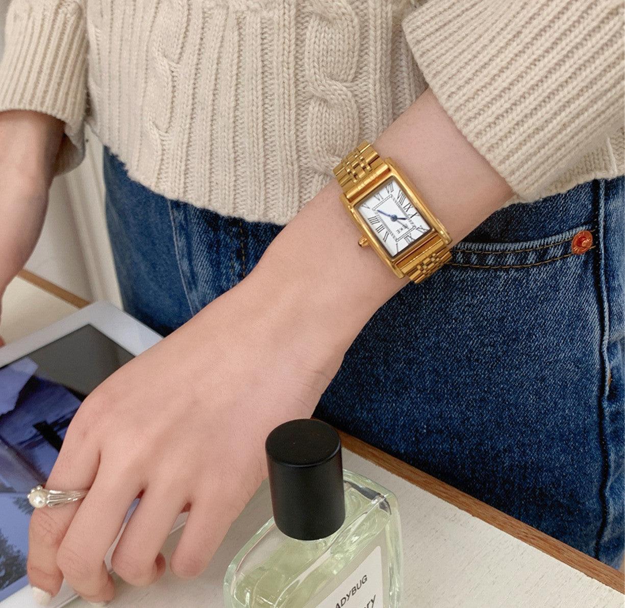 Retro Small Golden Watch Steel Belt Women's Middle Ancient - Aaryan Malik اريان مالك
