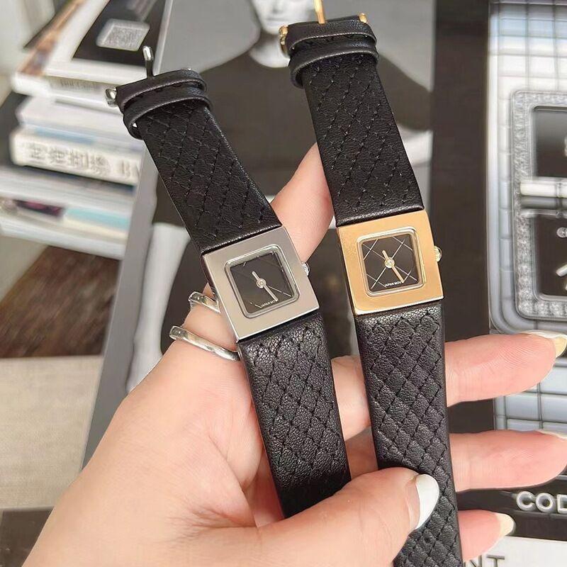 Square Retro Design Fashion Women's Leather Watch - Aaryan Malik اريان مالك