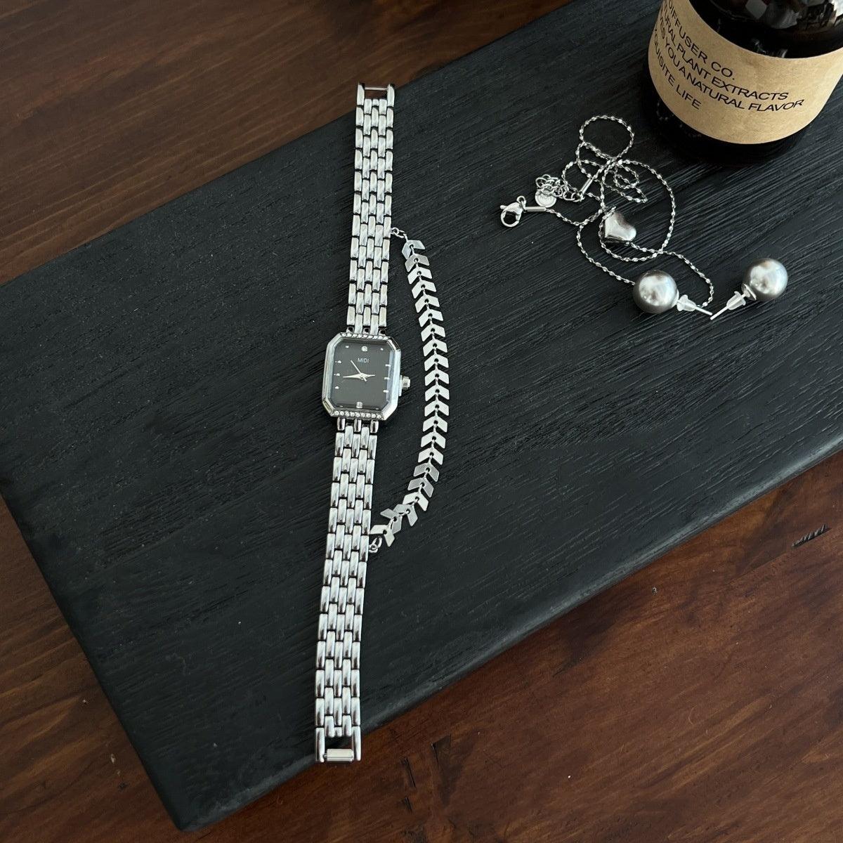 Fashion Bracelet Women's Simple Quartz Watch - Aaryan Malik اريان مالك