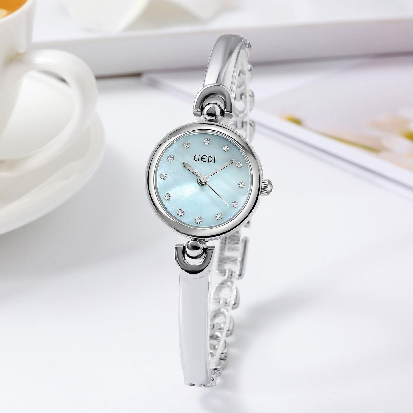 Simple Design Small Exquisite Round Dial Bangle Watch Quartz Watch - Aaryan Malik اريان مالك