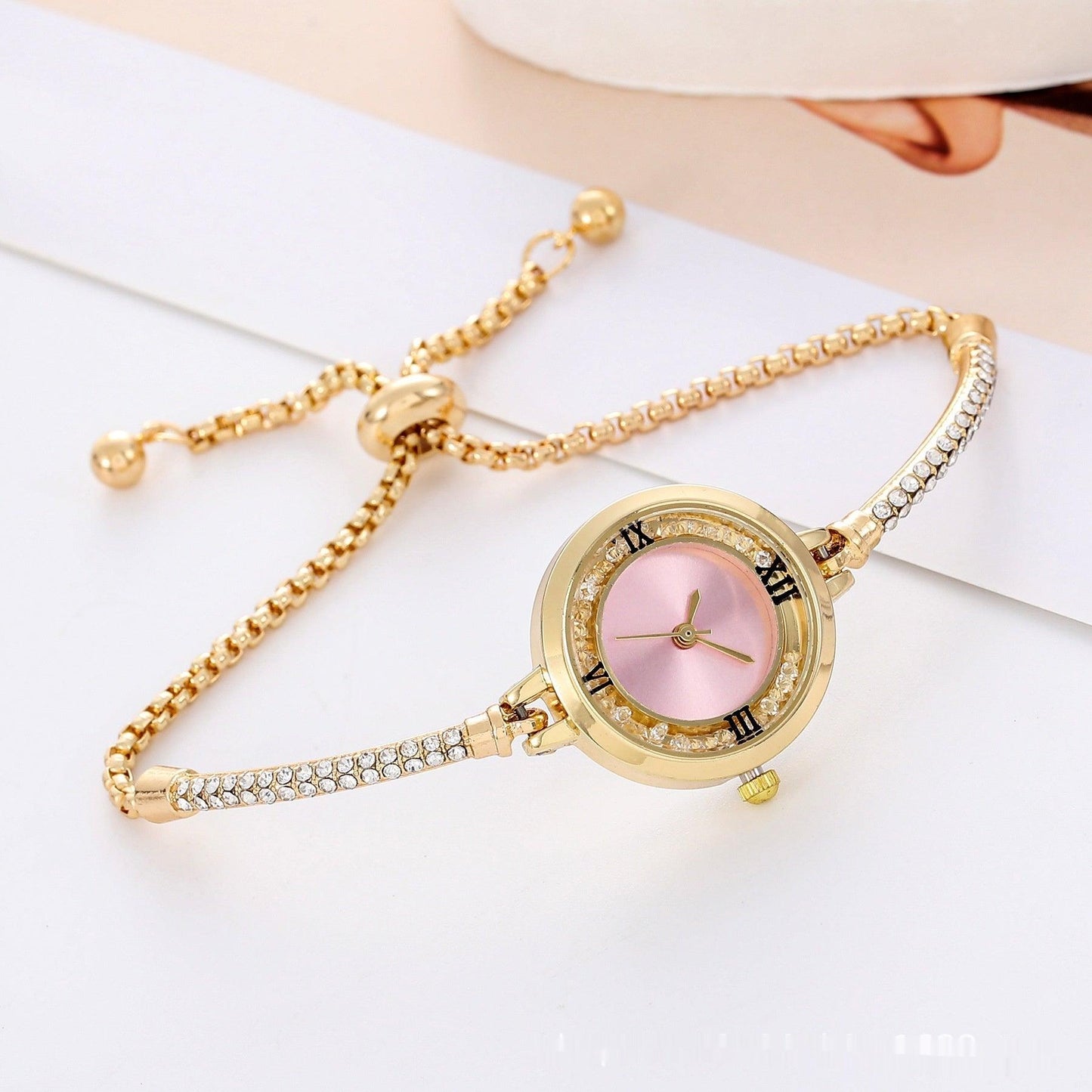 Fashion Diamond Round Women's Quartz Watch - Aaryan Malik اريان مالك