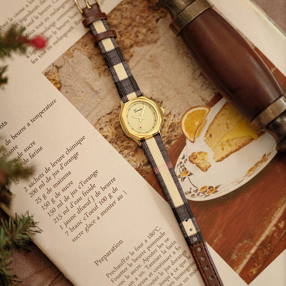 Women's Simple Retro Minority Design Watch - Aaryan Malik اريان مالك