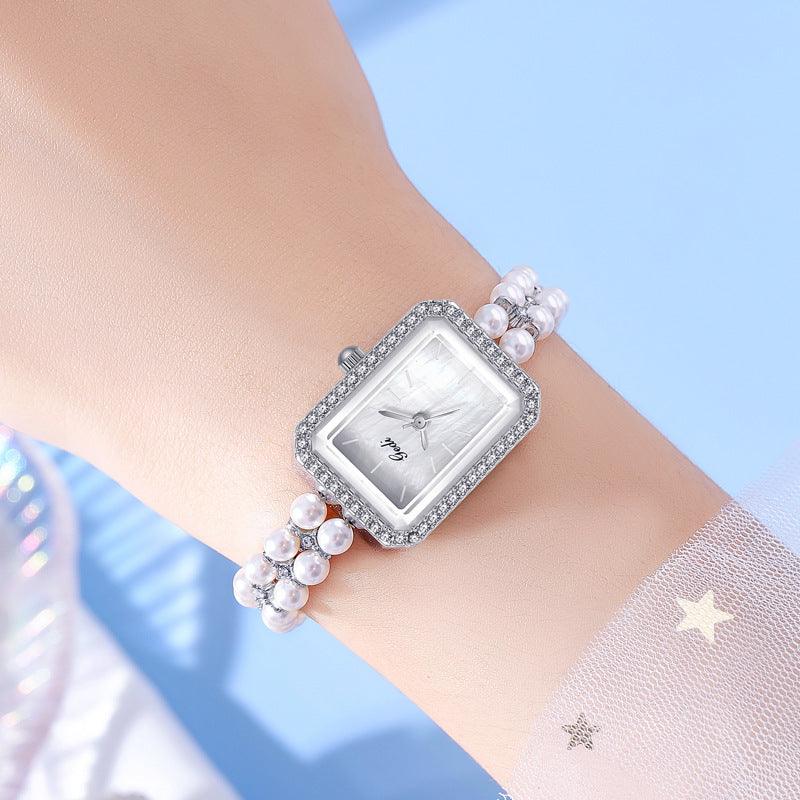 Shell Pearls Women's Creative Quartz Watch - Aaryan Malik اريان مالك