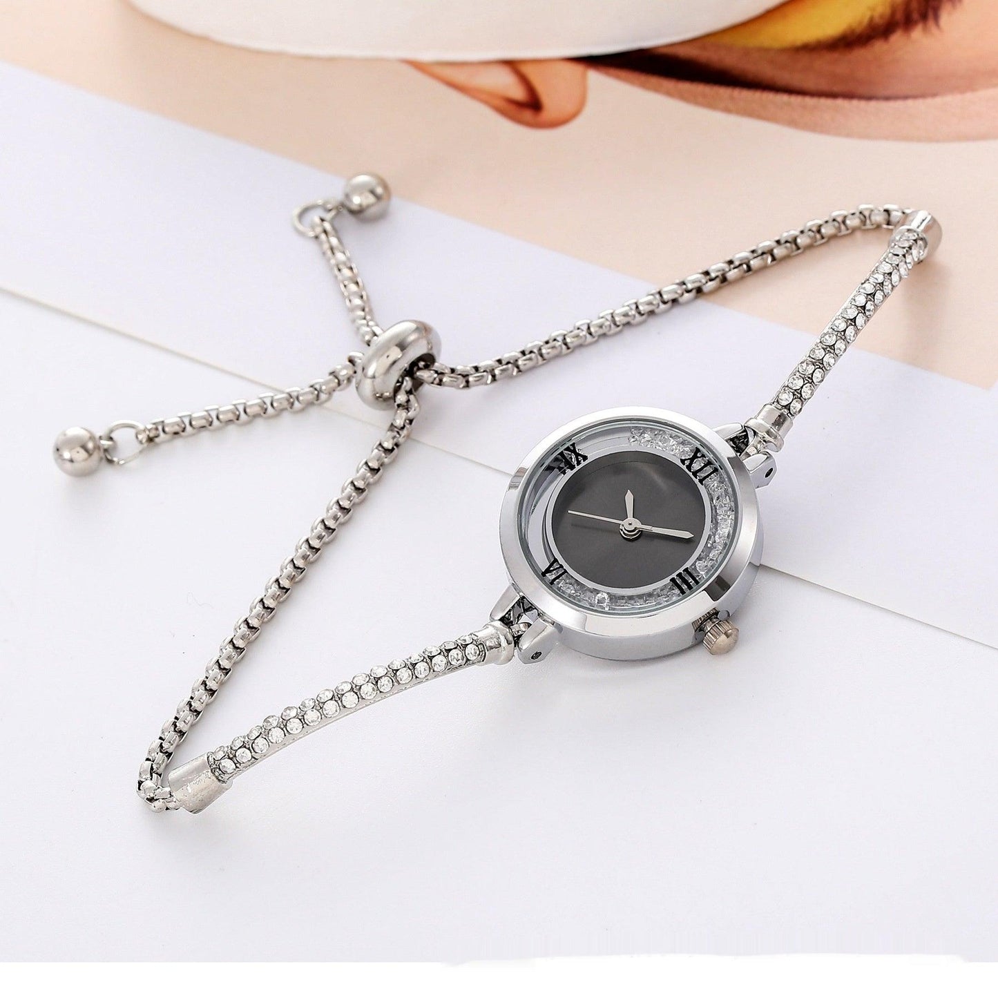 Fashion Diamond Round Women's Quartz Watch - Aaryan Malik اريان مالك