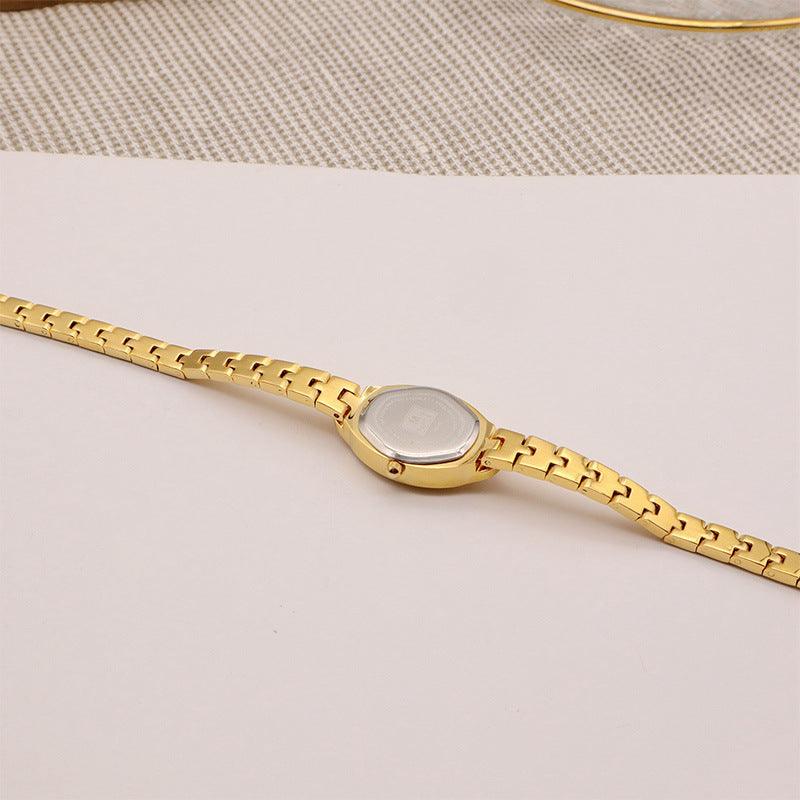 Women's Fashion Alluvial Gold Vintage Pineapple Pattern Watch - Aaryan Malik اريان مالك