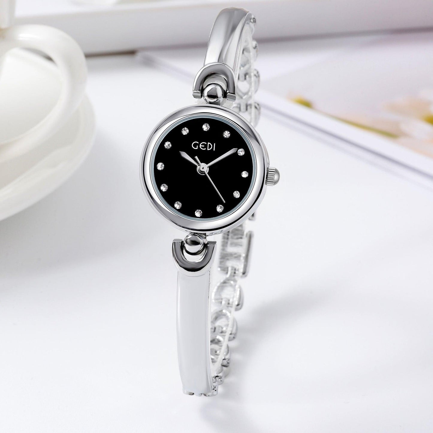 Simple Design Small Exquisite Round Dial Bangle Watch Quartz Watch - Aaryan Malik اريان مالك