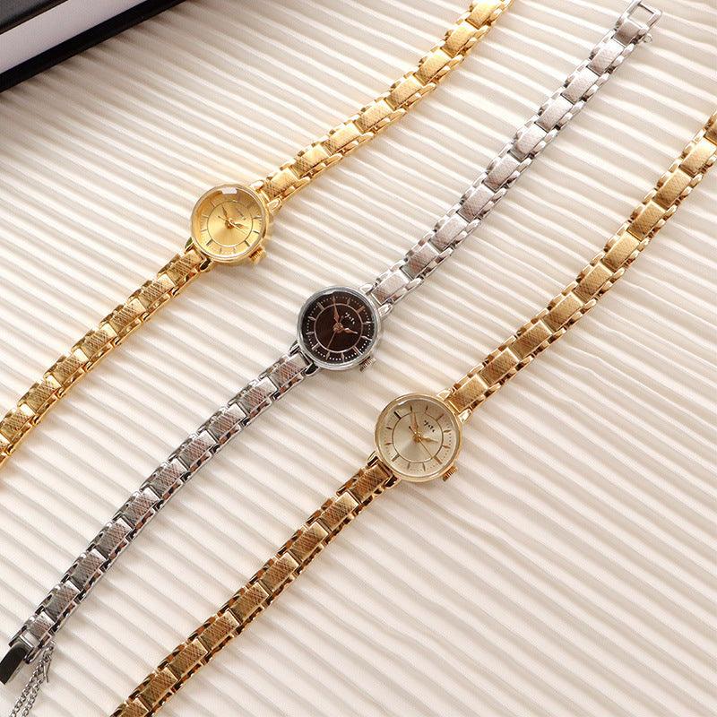 Retro Net Thin Chain Exquisite Quartz Watch - Aaryan Malik اريان مالك