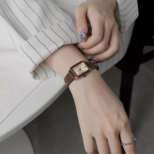Women's Retro Elegant Waterproof Belt Small Square Watch - Aaryan Malik اريان مالك