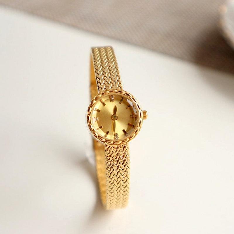Simple Retro Special Interest Light Luxury Small Gold Women's Watch - Aaryan Malik اريان مالك