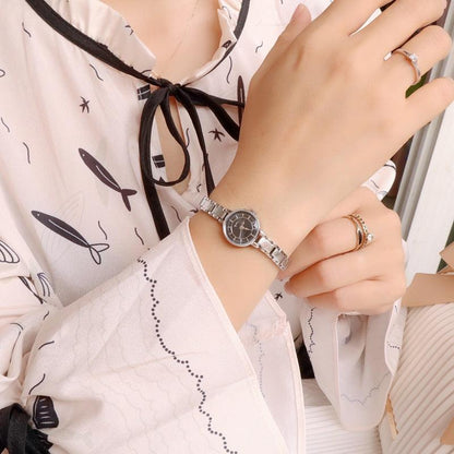 Retro Net Thin Chain Exquisite Quartz Watch - Aaryan Malik اريان مالك
