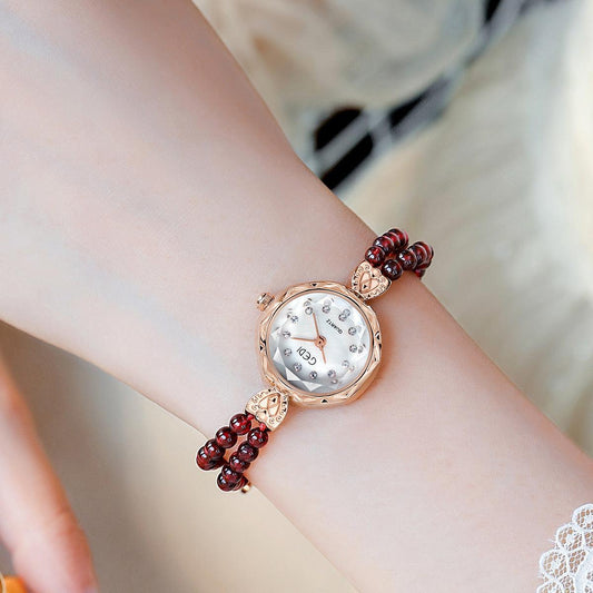 Women's Niche Creative And Slightly Luxury Pearls Strap Watch - Aaryan Malik اريان مالك