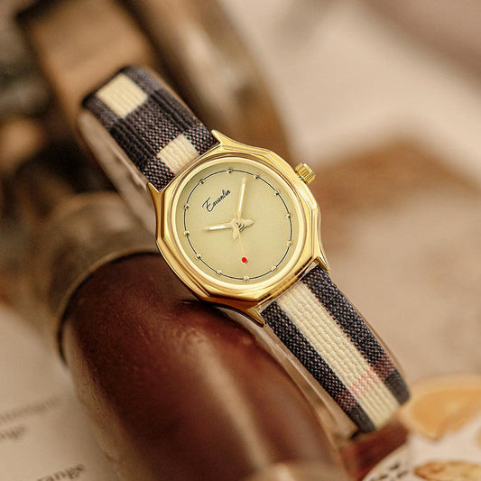 Women's Simple Retro Minority Design Watch - Aaryan Malik اريان مالك