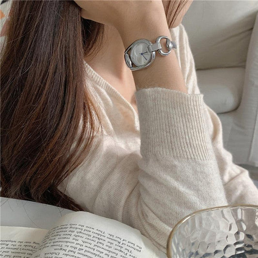Niche Retro Artistic Dial Steel Strap Bracelet Watch For Women - Aaryan Malik اريان مالك
