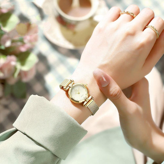 Women's Student Trendy Quartz Watch With Mesh Chain - Aaryan Malik اريان مالك