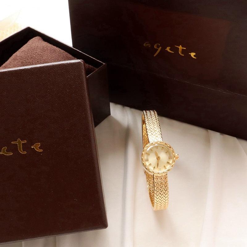 Simple Retro Special Interest Light Luxury Small Gold Women's Watch - Aaryan Malik اريان مالك