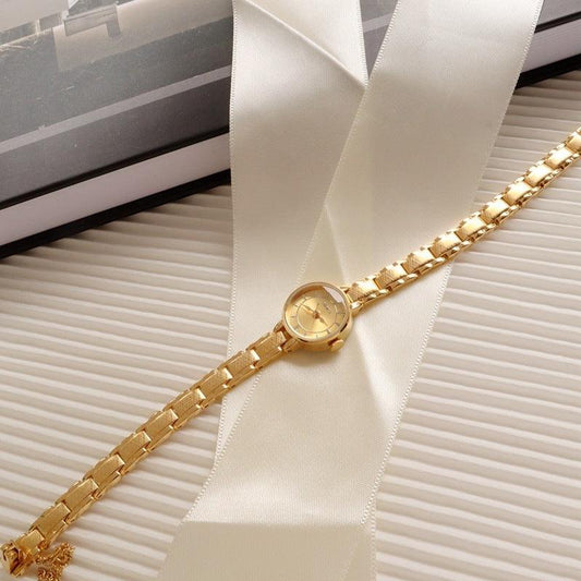 Retro Net Thin Chain Exquisite Quartz Watch - Aaryan Malik اريان مالك