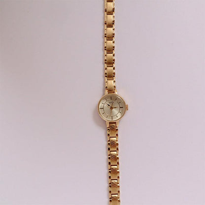 Retro Net Thin Chain Exquisite Quartz Watch - Aaryan Malik اريان مالك
